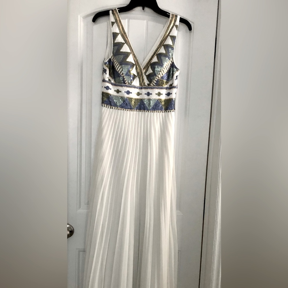 Xcape long white sequined bodice gown size 6